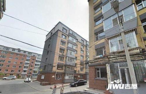 吉碳小区爆料视频,揭秘小区内幕，引发热议  第1张